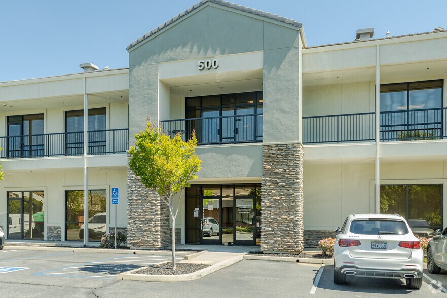 13405 Folsom Blvd, Folsom, CA à vendre - Photo du bâtiment - Image 2 de 47