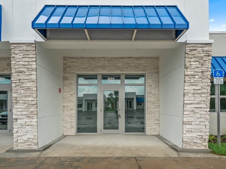 871-801 Highway 466, Lady Lake, FL for lease - Building Photo - Image 3 of 49