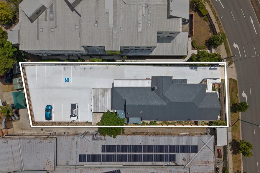 687 Logan Rd, Greenslopes for lease - Aerial - Image 2 of 4