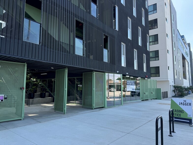 3630-3638 Overland Ave, Los Angeles, CA à louer - Photo du bâtiment - Image 2 de 3