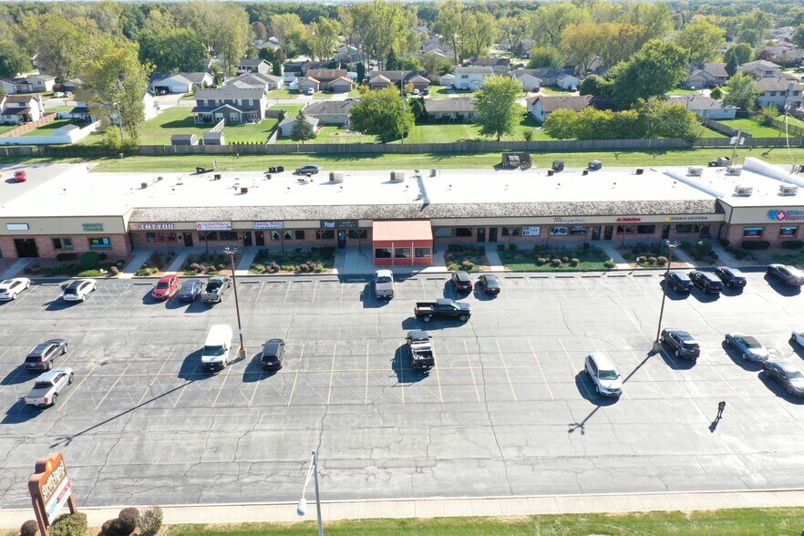 1815-1957 W Glen Park Ave, Griffith, IN à louer - Photo du bâtiment - Image 3 de 29