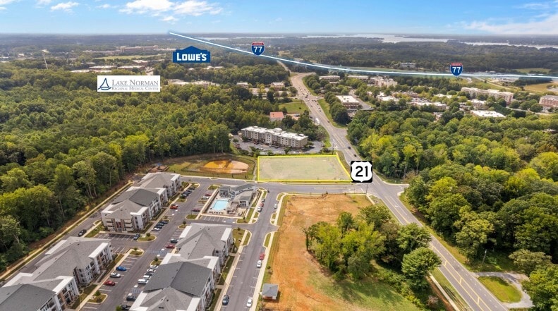3233 Charlotte Hwy 21 hwy, Mooresville, NC à vendre - Photo du bâtiment - Image 2 de 2