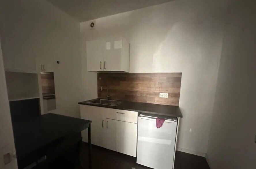 Commerce de détail dans Boulogne-Billancourt à louer - Photo du bâtiment - Image 3 de 5