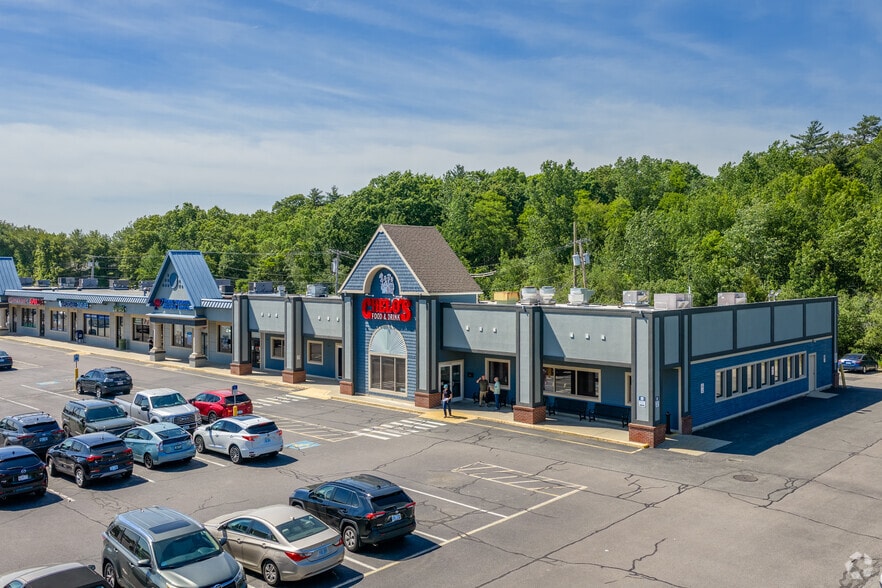445 Putnam Pike, Smithfield, RI for lease - Building Photo - Image 2 of 4