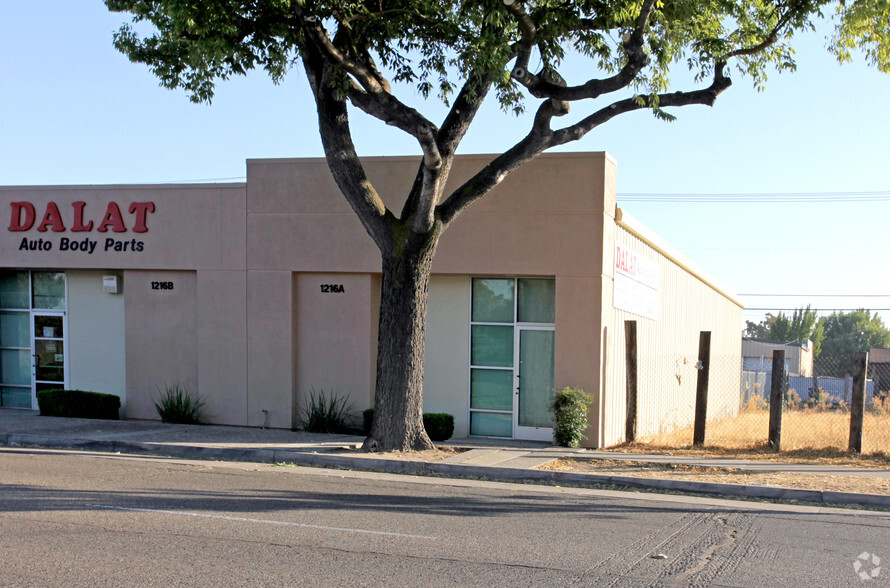 1220 6th St, Modesto, CA for sale - Primary Photo - Image 1 of 1