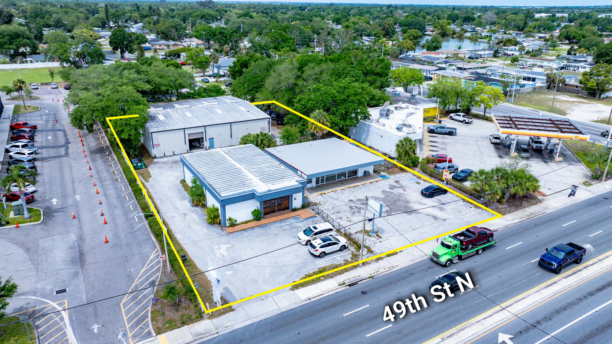 Pinellas Park Flex Space portfolio of 3 properties for sale on LoopNet.ca Primary Photo- Image 1 of 17