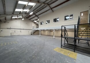 Mendip Rd, Axbridge for lease Interior Photo- Image 2 of 6