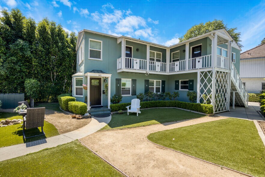 646 Westminster Dr, Pasadena, CA à vendre - Photo du bâtiment - Image 3 de 33