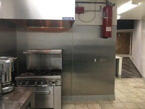 601-725 N Pacific Coast Hwy, Redondo Beach, CA for lease Interior Photo- Image 2 of 11