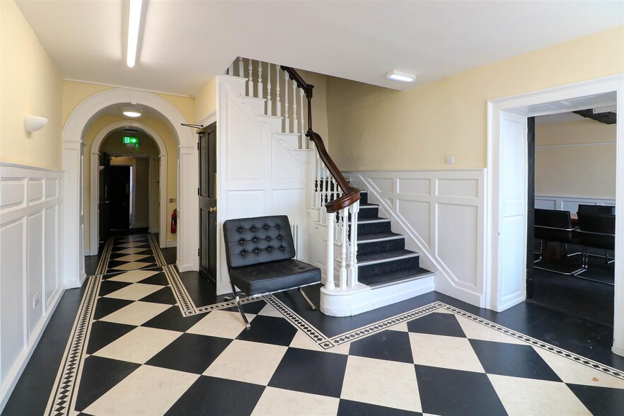 1 Coleshill St, Sutton Coldfield à louer - Photo intérieure - Image 3 de 8