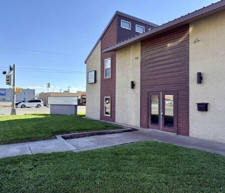 715 10th St, Alamogordo, NM à vendre - Photo du bâtiment - Image 2 de 27
