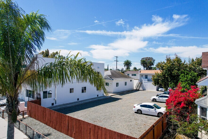 1123 Pacific Ave, Long Beach, CA à vendre - Photo du bâtiment - Image 3 de 9