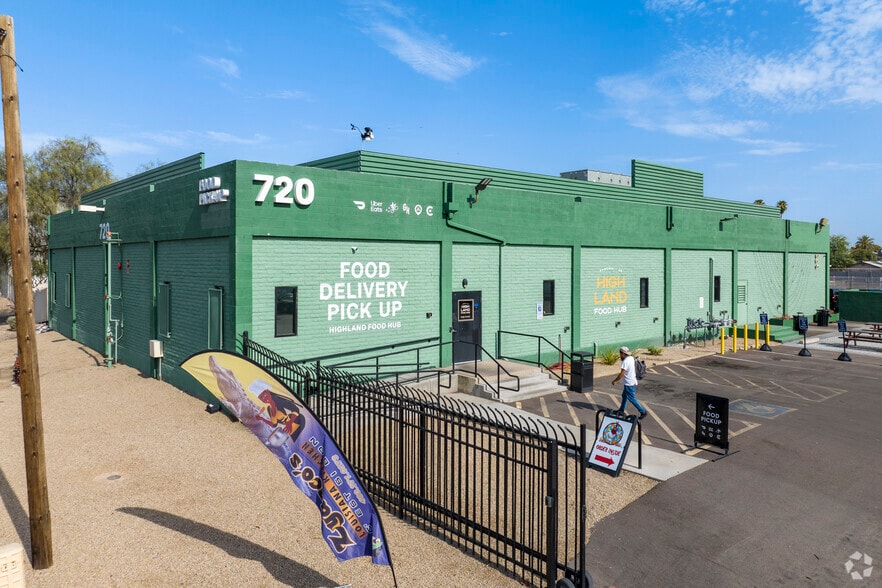 720 W Highland Ave, Phoenix, AZ for lease - Primary Photo - Image 1 of 22