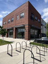 402 Truesdell Ave, La Porte, IN à louer Photo du bâtiment- Image 2 de 3