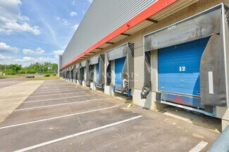 Plus de détails pour 4 Rue Bernard Palissy, Gargenville - Industriel à louer