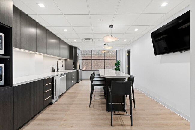 More details for 175 S Main St, Salt Lake City, UT - Coworking for Lease