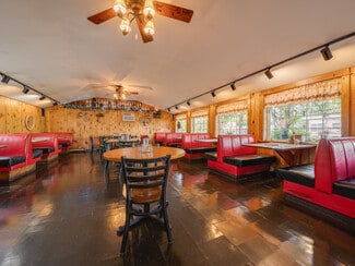 Plus de détails pour 79 Main St, Tupper Lake, NY - Commerce de détail à vendre