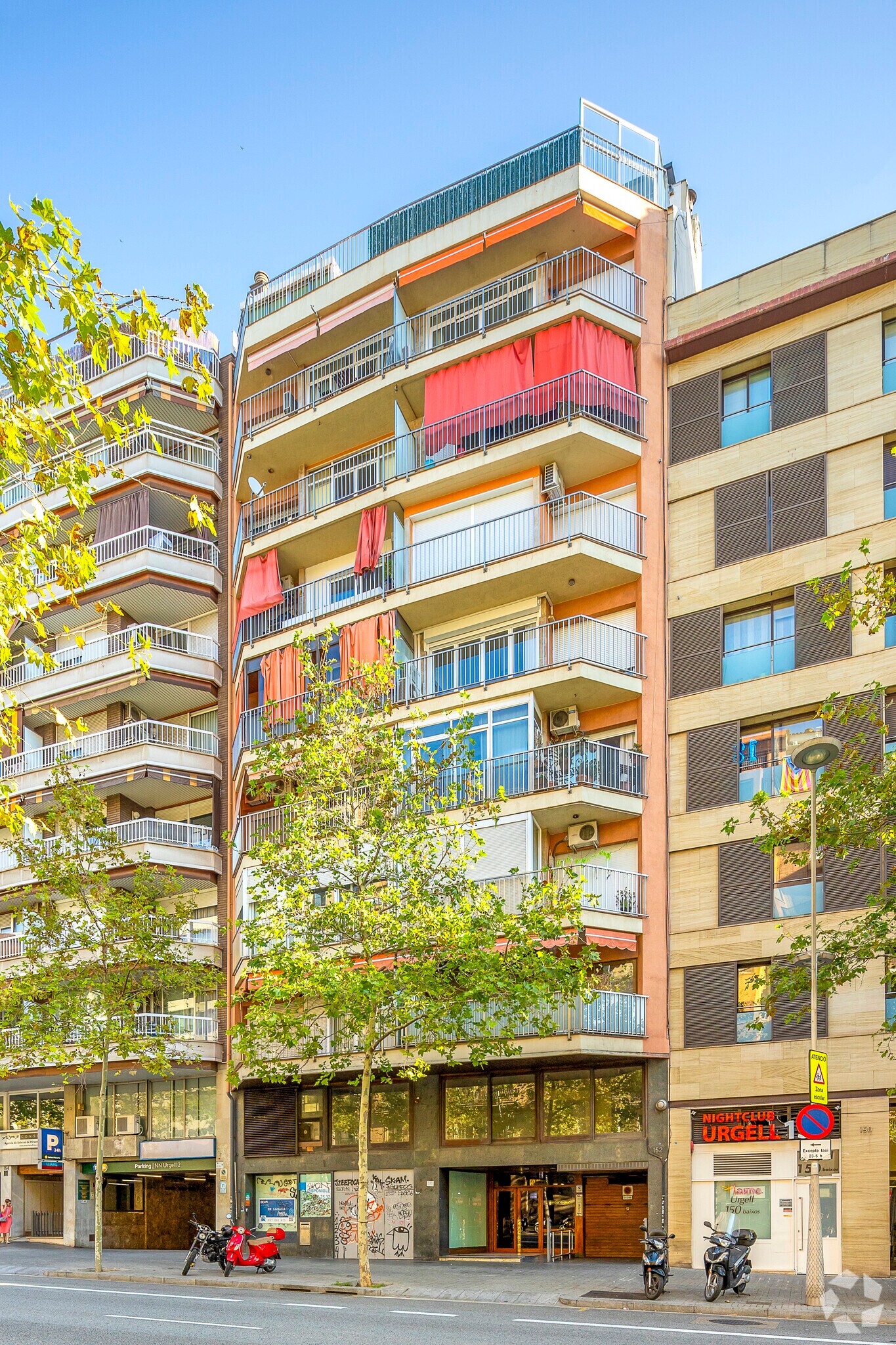 Carrer Del Comte d'Urgell, 152, Barcelona, Barcelona for lease Primary Photo- Image 1 of 2