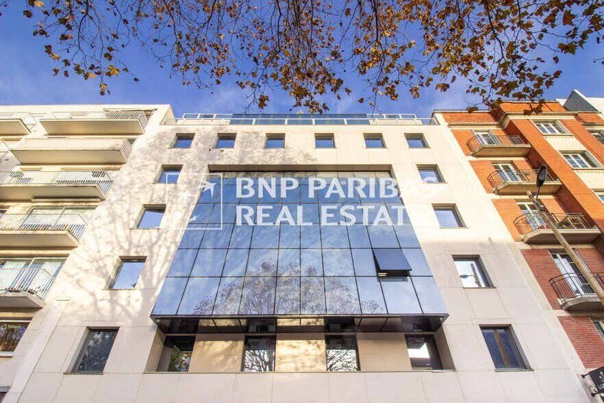 86 Rue Anatole France, Levallois-Perret à louer - Photo du bâtiment - Image 3 de 9