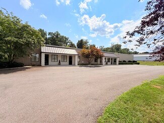 Plus de détails pour 12719 E Lynchburg Salem Tpke, Forest, VA - Local d'activités à louer