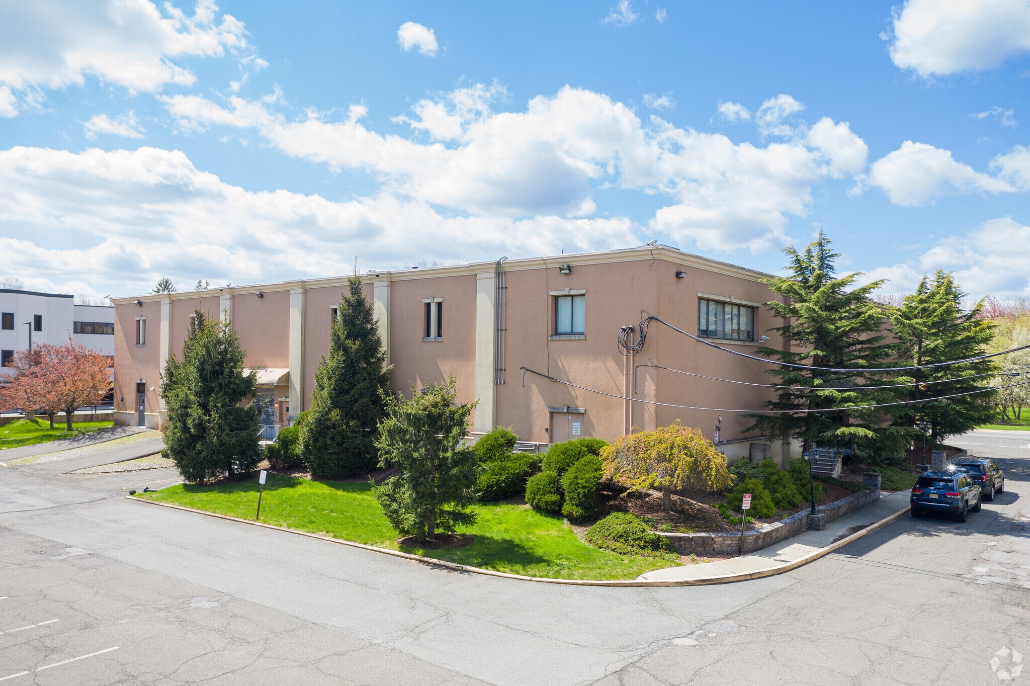 141 New Rd, Parsippany, NJ for lease Primary Photo- Image 1 of 9