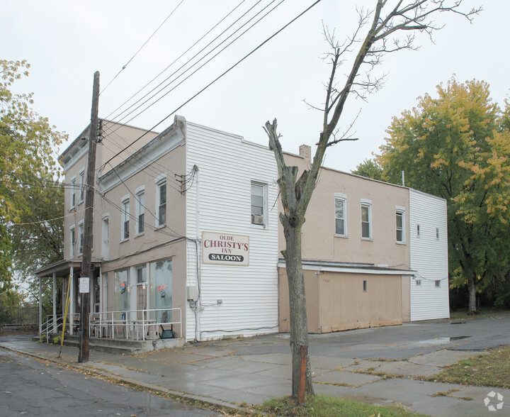 1302 Lower Broadway, Schenectady, NY à vendre - Photo principale - Image 1 de 1