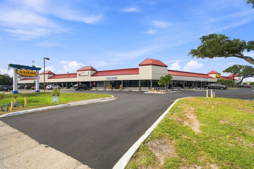 14100 US Highway 19 N, Clearwater, FL for lease - Building Photo - Image 3 of 61