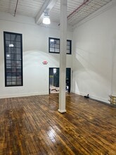 426 Metacom Ave, Warren, RI for lease Interior Photo- Image 2 of 5