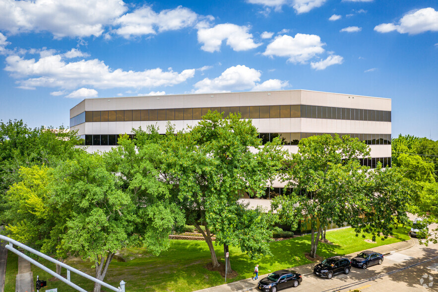 4747 Bellaire Blvd, Bellaire, TX for lease - Aerial - Image 3 of 6