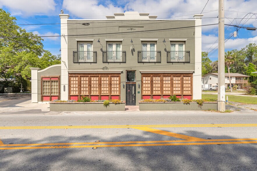 1112 Riverside Dr, Holly Hill, FL à vendre - Photo du bâtiment - Image 2 de 43