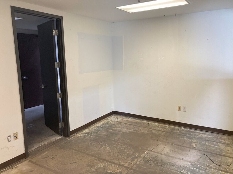 1000 Quesada Ave, San Francisco, CA for lease - Building Photo - Image 3 of 8