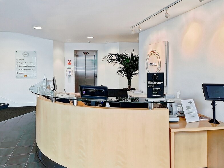 Station Way, Crawley for lease - Interior Photo - Image 2 of 10
