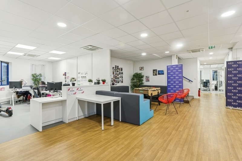 213 Rue De Gerland, Lyon for sale - Interior Photo - Image 2 of 7