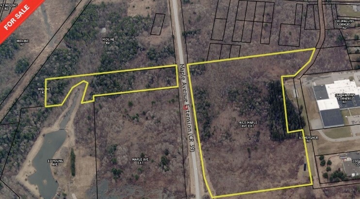 4825 Maple Avenue Ext, Amsterdam, NY à vendre - Photo du bâtiment - Image 1 de 3