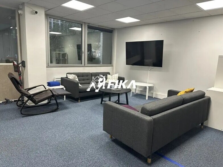 Office in Toulouse for lease - Interior Photo - Image 1 of 17