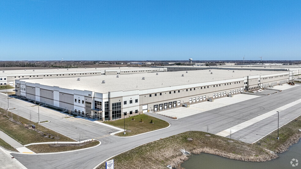 10601 Enterprise Way, Sturtevant, WI for lease - Building Photo - Image 1 of 8