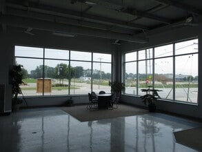 3420 Dewey St, Manitowoc, WI for lease Building Photo- Image 2 of 4