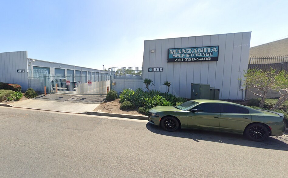 1333 N Manzanita St, Orange, CA à louer - Photo du bâtiment - Image 2 de 7