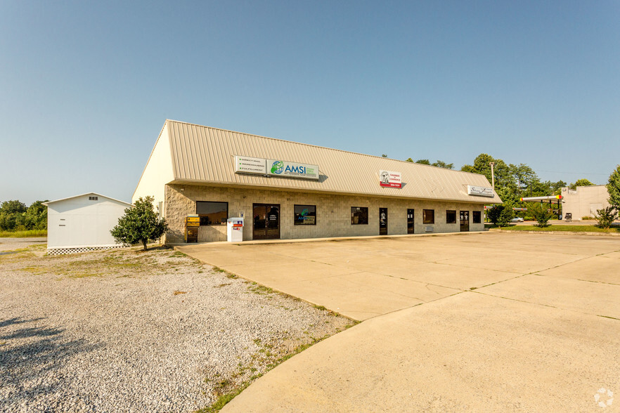 1104 New Highway 52 E, Westmoreland, TN à vendre - Photo principale - Image 1 de 1