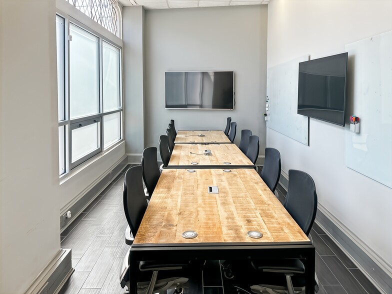 15324 Mack Ave, Grosse Pointe Park, MI for lease - Interior Photo - Image 2 of 13