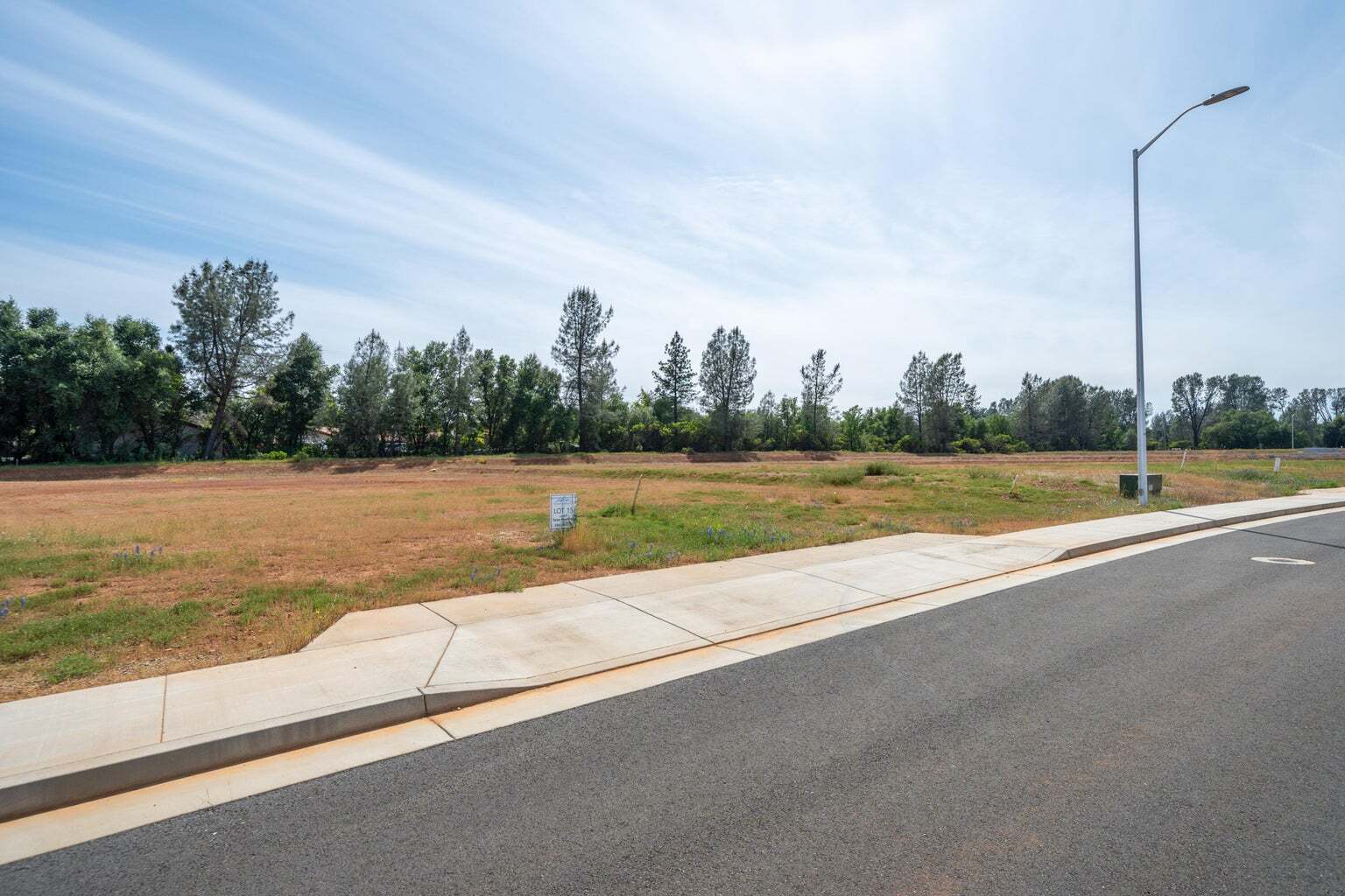 Airport Rd, Redding, CA for sale Primary Photo- Image 1 of 5