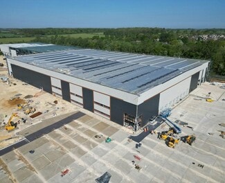 Plus de détails pour 132 Saxon Way, Corby - Industriel à louer