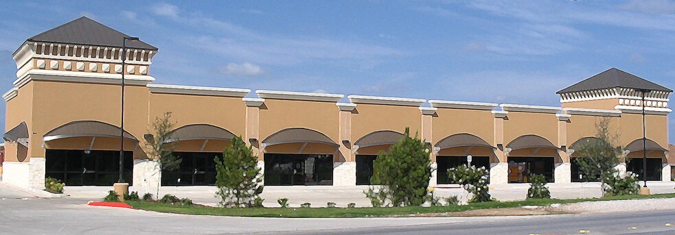 2941 S Precinct Line Rd, Fort Worth, TX à louer - Photo du bâtiment - Image 3 de 3