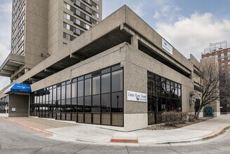 100 1st Ave NE, Cedar Rapids, IA for lease Building Photo- Image 2 of 31