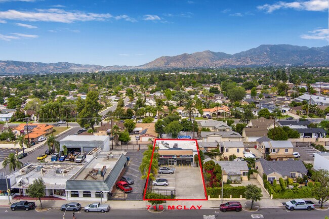 Plus de détails pour 715 N Maclay Ave, San Fernando, CA - Commerce de détail à vendre