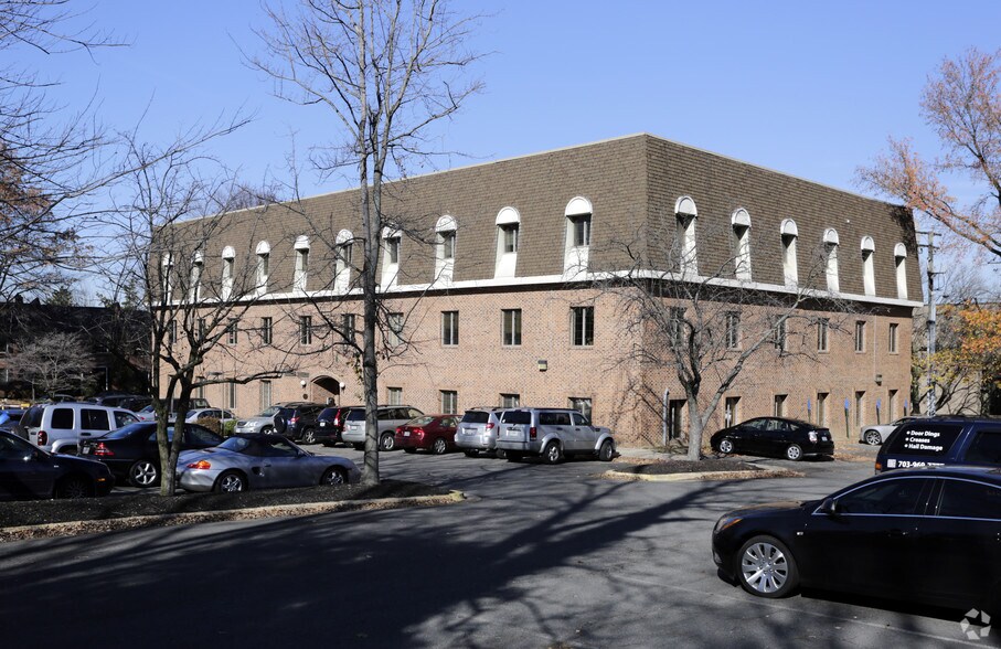 10521 Judicial Dr, Fairfax, VA à louer - Photo du bâtiment - Image 3 de 89