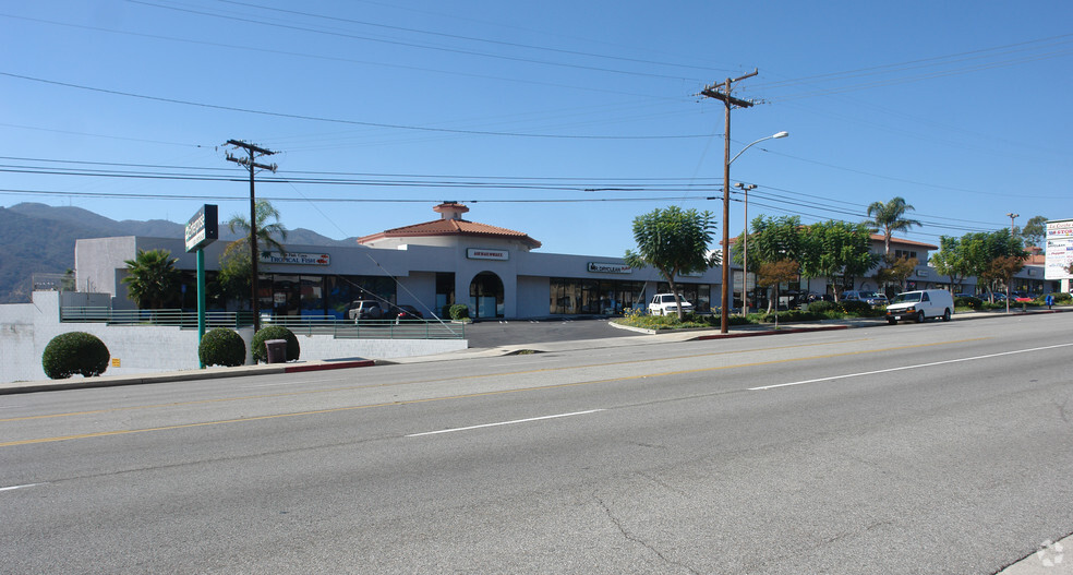 3900-3934 Foothill Blvd, La Crescenta, CA for sale - Building Photo - Image 1 of 1