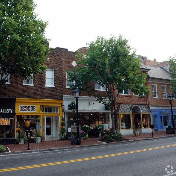 1127 King St, Alexandria, VA à louer - Photo du bâtiment - Image 3 de 10