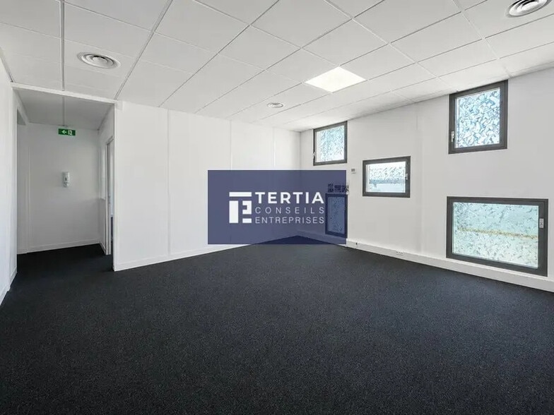 Office in Montpellier for lease - Interior Photo - Image 3 of 7