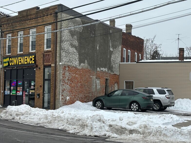 397 Passaic Ave, Lodi, NJ à vendre - Photo du bâtiment - Image 2 de 22